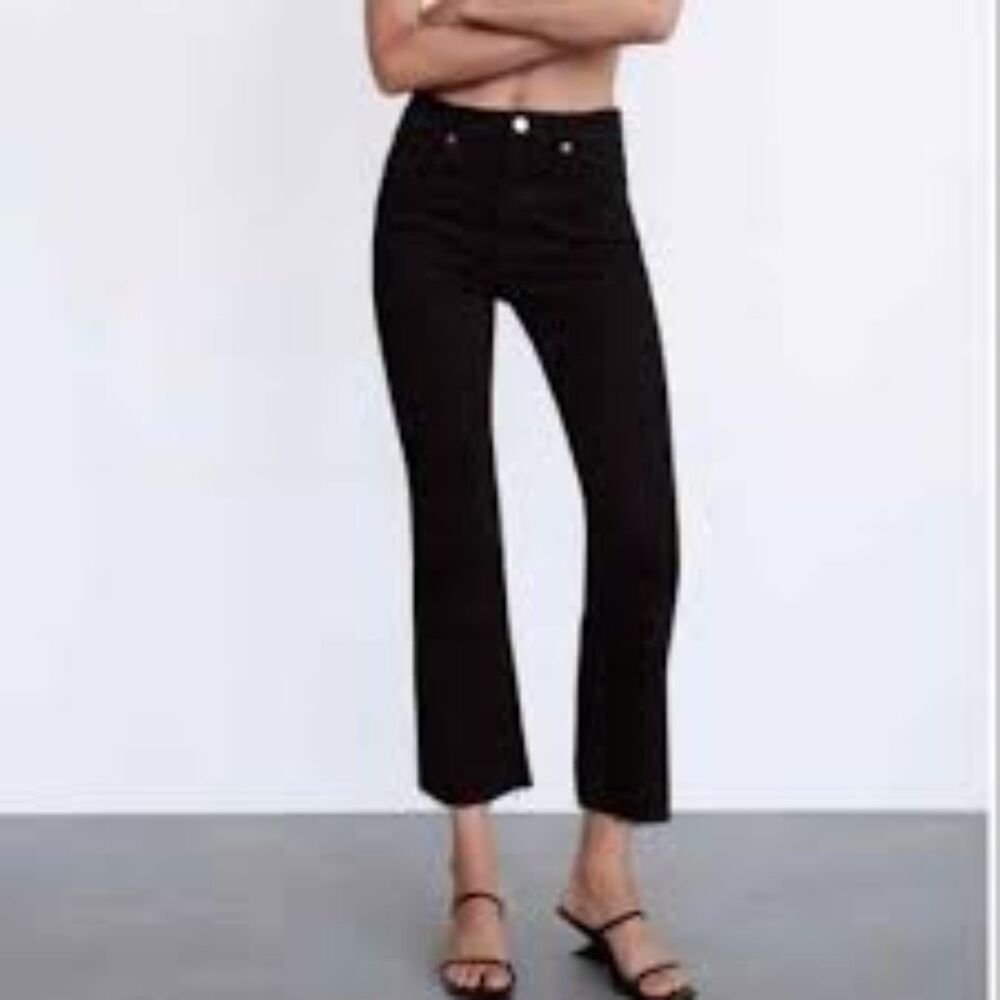 ZARA Black High Rise Raw Hem Flared Cropped Jeans Womens 10 Stretch Distressed